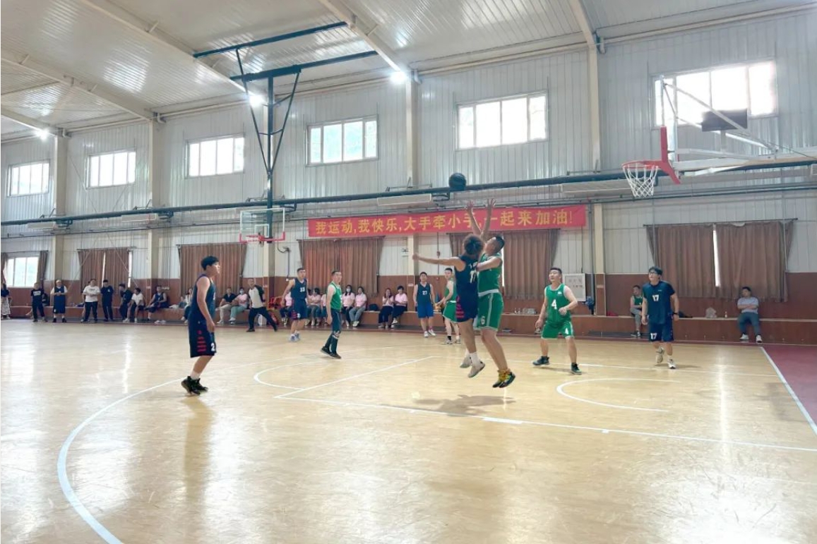 精彩“篮”不住！京津科技谷-精品无码国产自产野外拍-国产欧美日本一区二区-777777777少妇流水视频-日本理论片午午伦夜理片2024-亚洲第一免费视频-麻豆久久五月综合-亚洲变态另类专区丝袜自拍-97天堂国产在线观看2024年企业职工篮球赛圆满结束(图3)