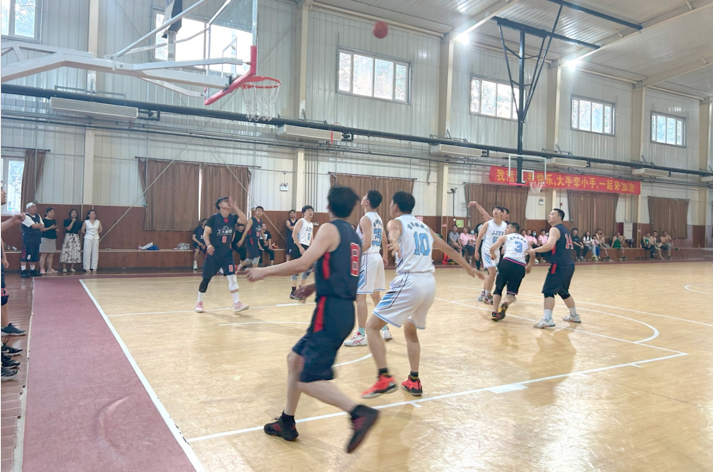 精彩“篮”不住！京津科技谷-精品无码国产自产野外拍-国产欧美日本一区二区-777777777少妇流水视频-日本理论片午午伦夜理片2024-亚洲第一免费视频-麻豆久久五月综合-亚洲变态另类专区丝袜自拍-97天堂国产在线观看2024年企业职工篮球赛圆满结束(图2)