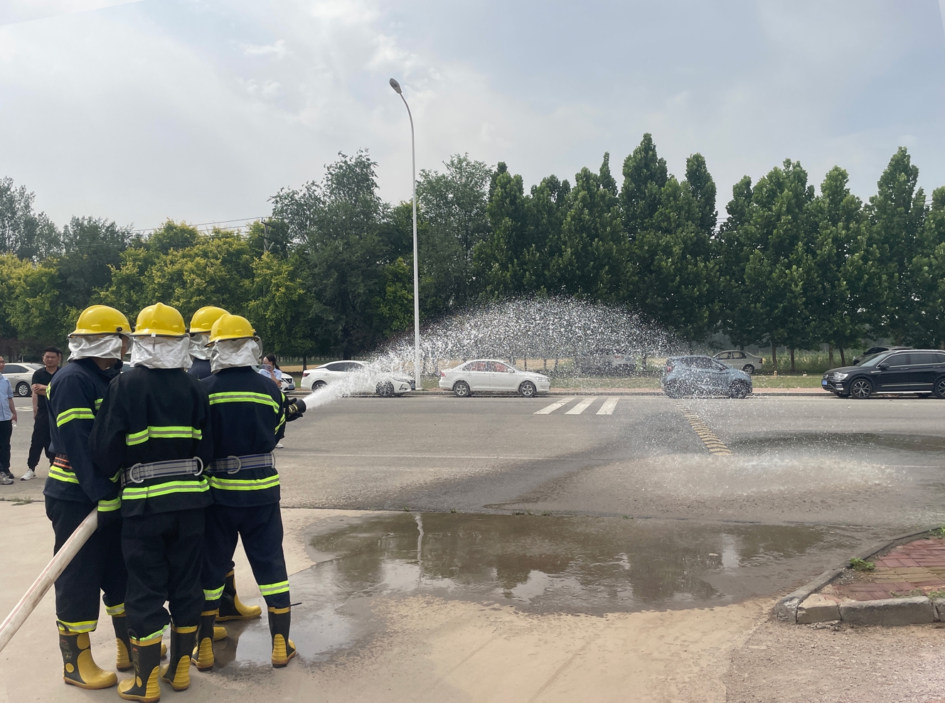 以“演”为战，以“练”筑防——京津科技谷-精品无码国产自产野外拍-国产欧美日本一区二区-777777777少妇流水视频-日本理论片午午伦夜理片2024-亚洲第一免费视频-麻豆久久五月综合-亚洲变态另类专区丝袜自拍-97天堂国产在线观看组织企业开展应急演练观摩会(图5)