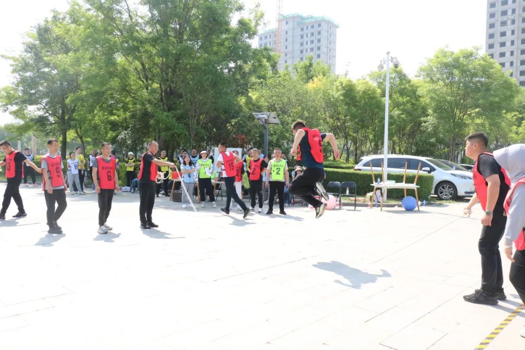 趣享运动，协进新程|这场趣味运动会嗨翻全场！(图11)